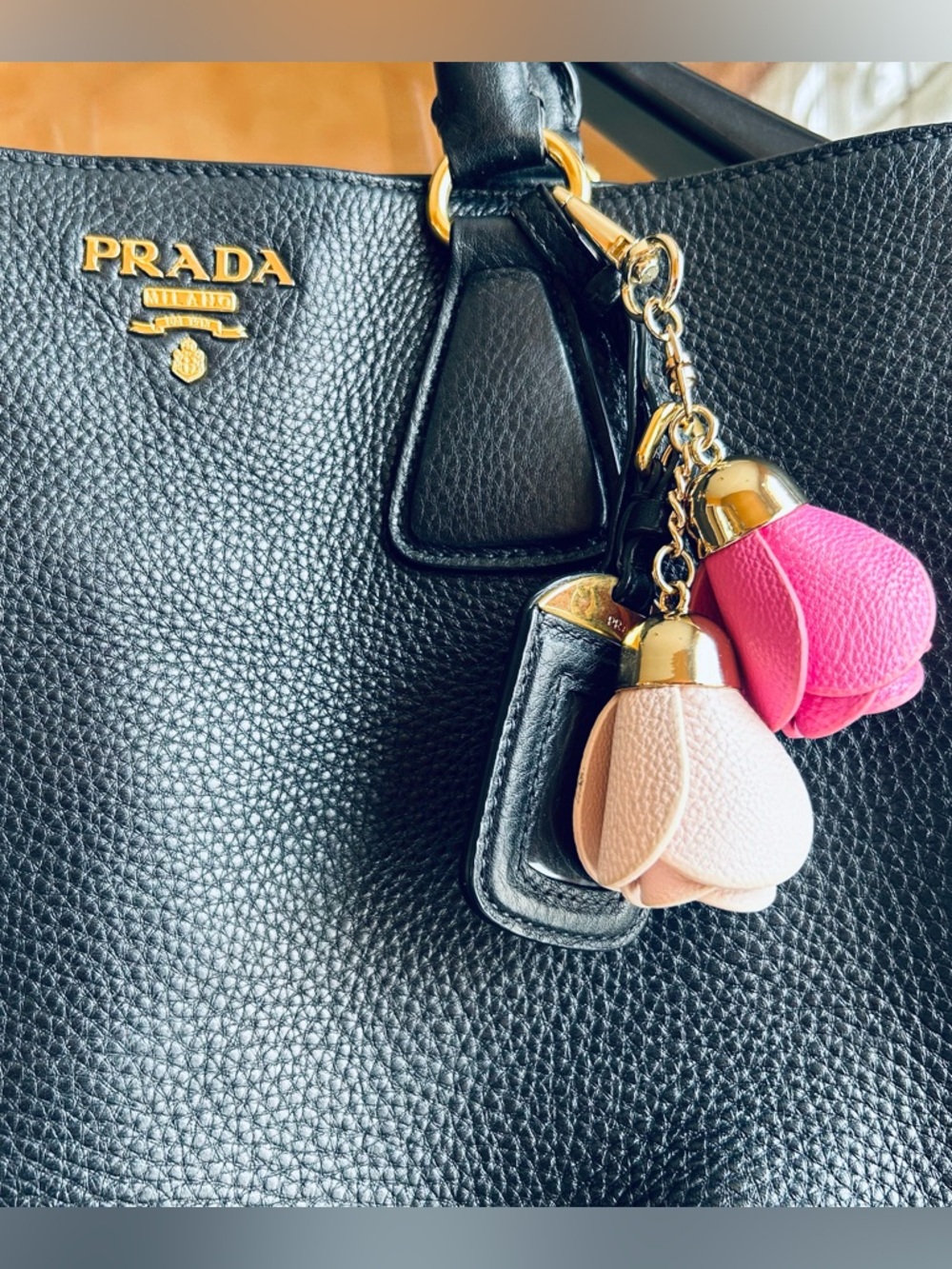 Anthropologie Pink Two-Tone Rose Vegan Leather Keychain Purse Charm - Picture 4 of 4